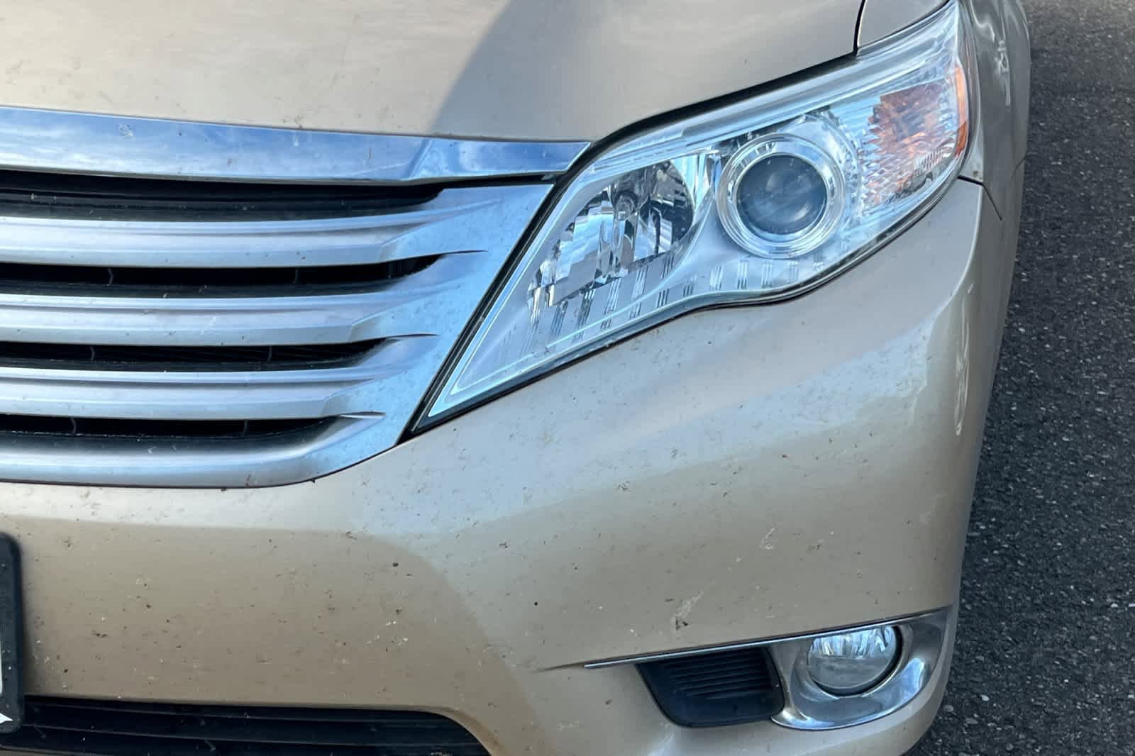 Used 2011 Toyota Avalon Limited FWD image 11