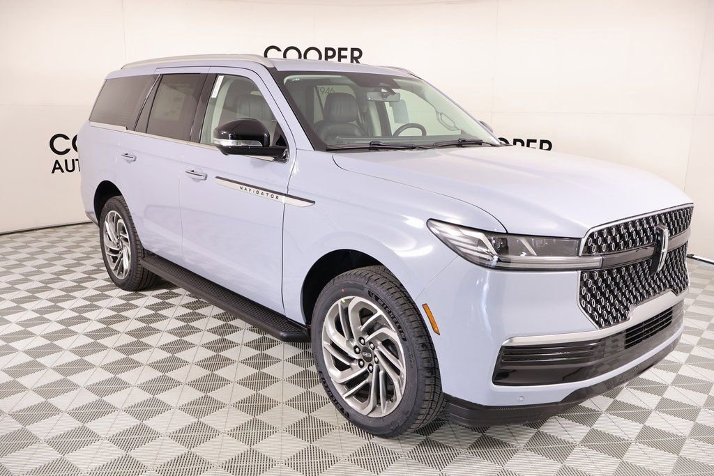 New 2026 Lincoln Navigator Premiere image 1