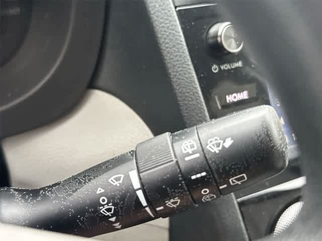 Used 2016 Subaru Forester 2.5i Premium w/ All-Weather Package AWD/4WD image 26