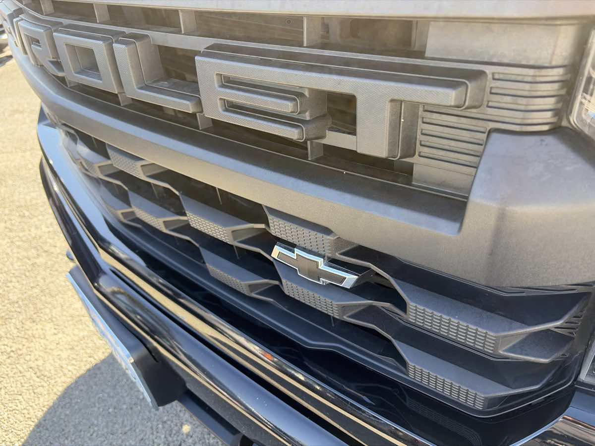 Used 2022 Chevrolet Silverado 1500 Custom w/ LPO, Dark Essentials Package RWD image 36