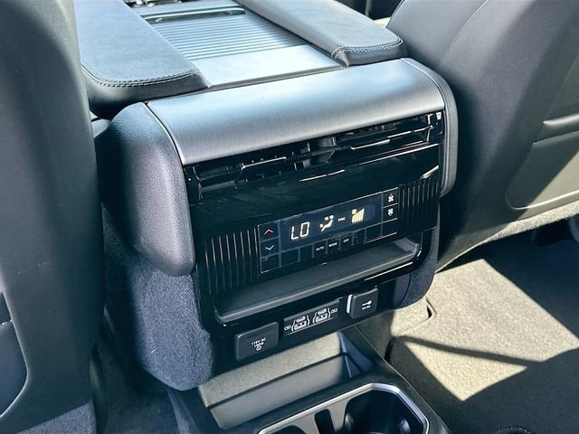 New 2026 Jeep Grand Wagoneer 2WD image 18