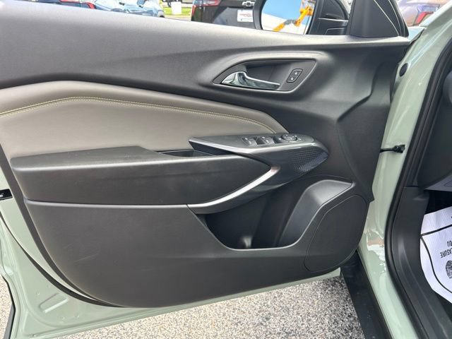 New 2026 Chevrolet Trax ACTIV FWD image 11