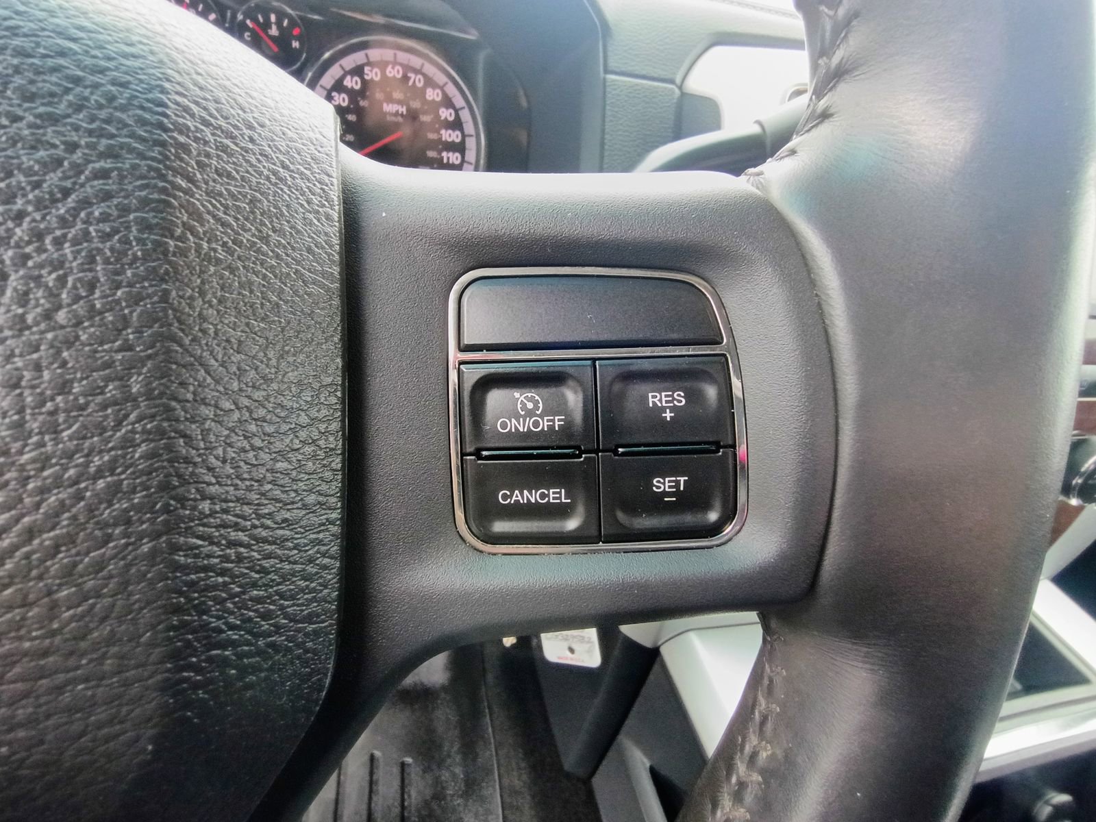 Used 2012 RAM 2500 Laramie image 17