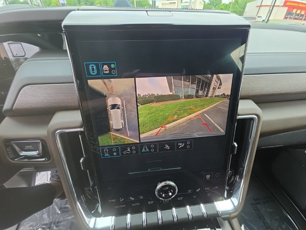 New 2026 GMC Yukon Denali Ultimate AWD/4WD image 32