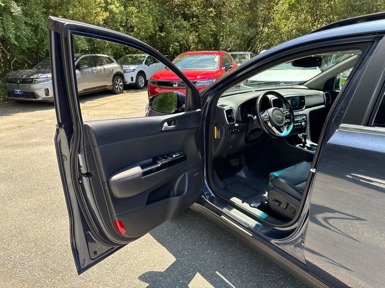 Used 2021 Kia Sportage EX w/ EX Technology Package AWD/4WD image 11