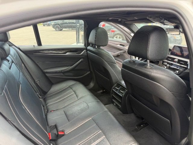 Used 2018 BMW 530e xDrive AWD/4WD image 25