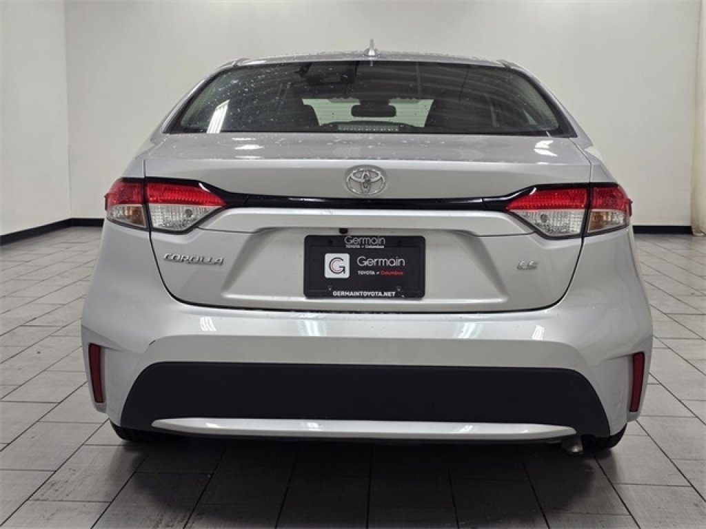 Used 2022 Toyota Corolla LE image 12