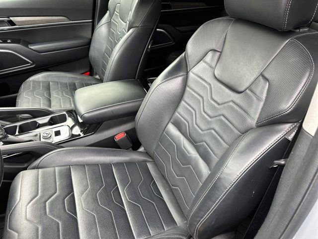 Used 2022 Kia Telluride SX w/ SX Prestige Package image 7