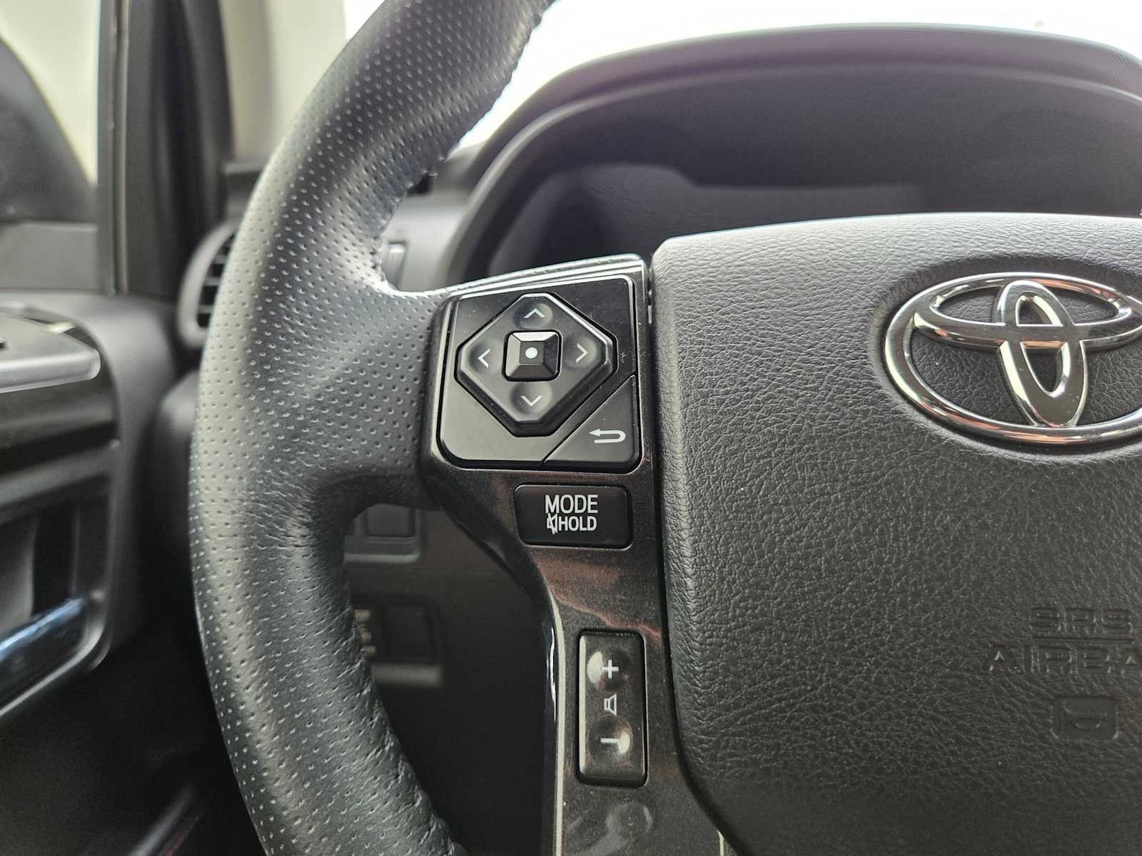 Used 2019 Toyota 4Runner TRD Off-Road Premium AWD/4WD image 35