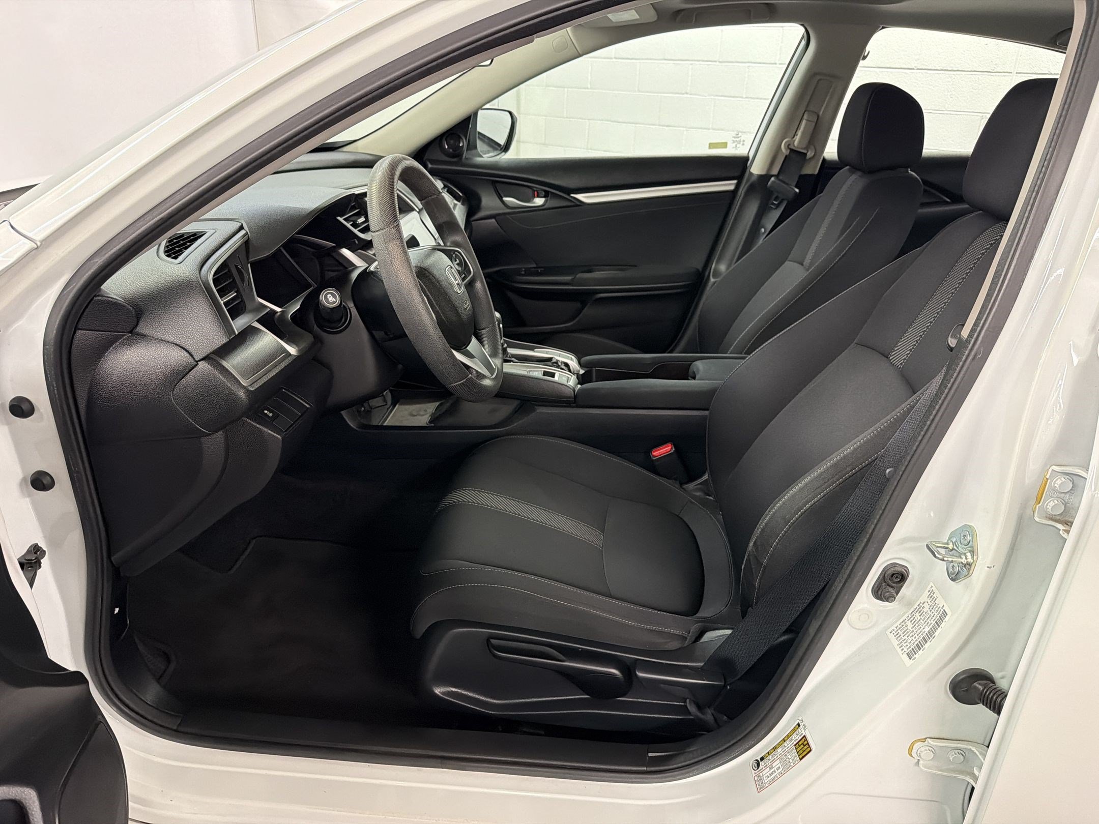 Certified 2018 Honda Civic EX image 5