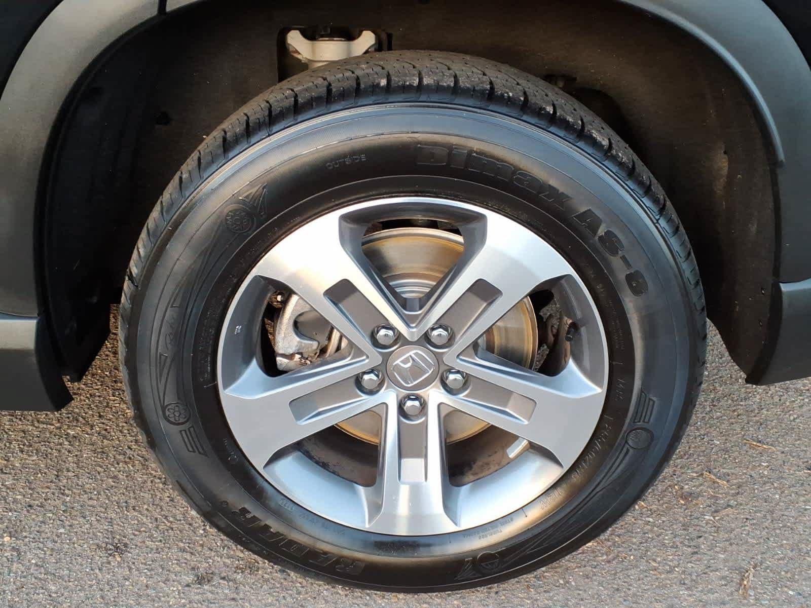 Used 2025 Honda Pilot EX-L image 8