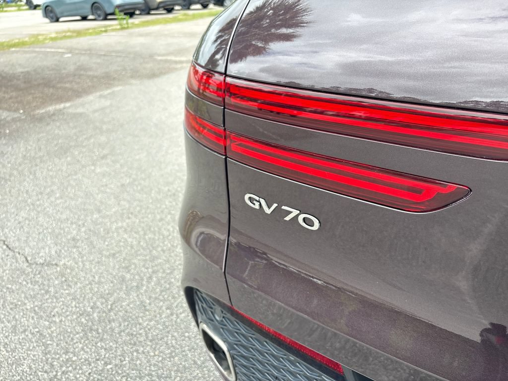 Used 2022 Genesis GV70 2.5T w/ Select Package AWD/4WD image 29