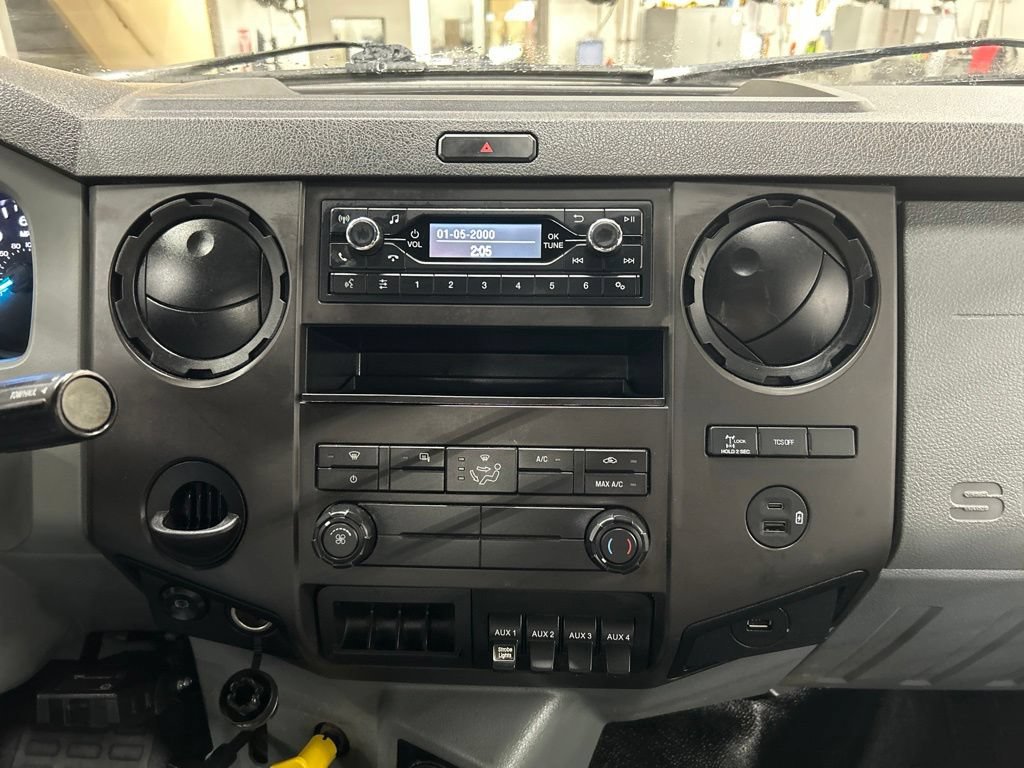 Certified 2022 Ford F750 2WD Regular Cab Super Duty image 15