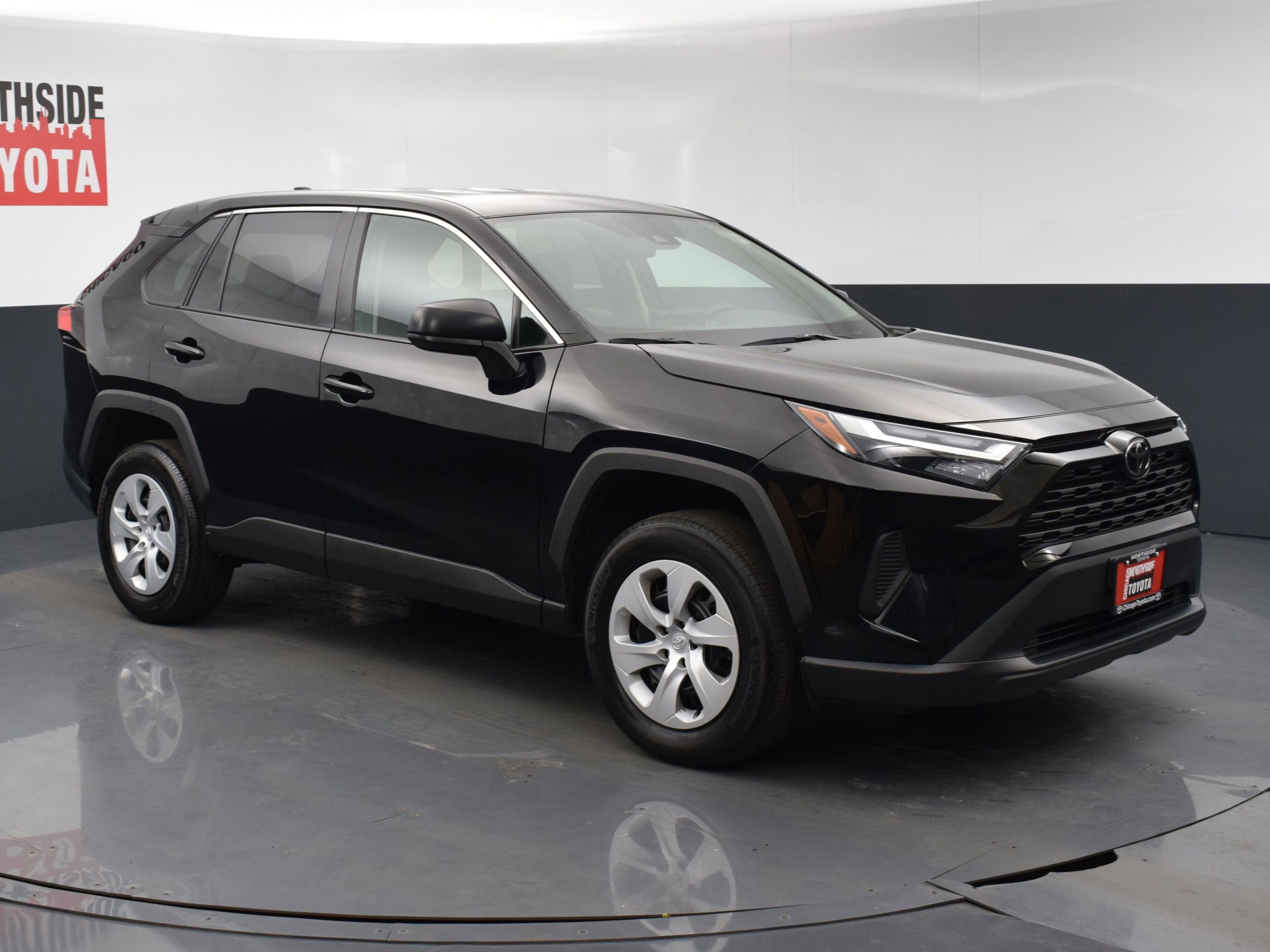 Used 2024 Toyota RAV4 LE image 6