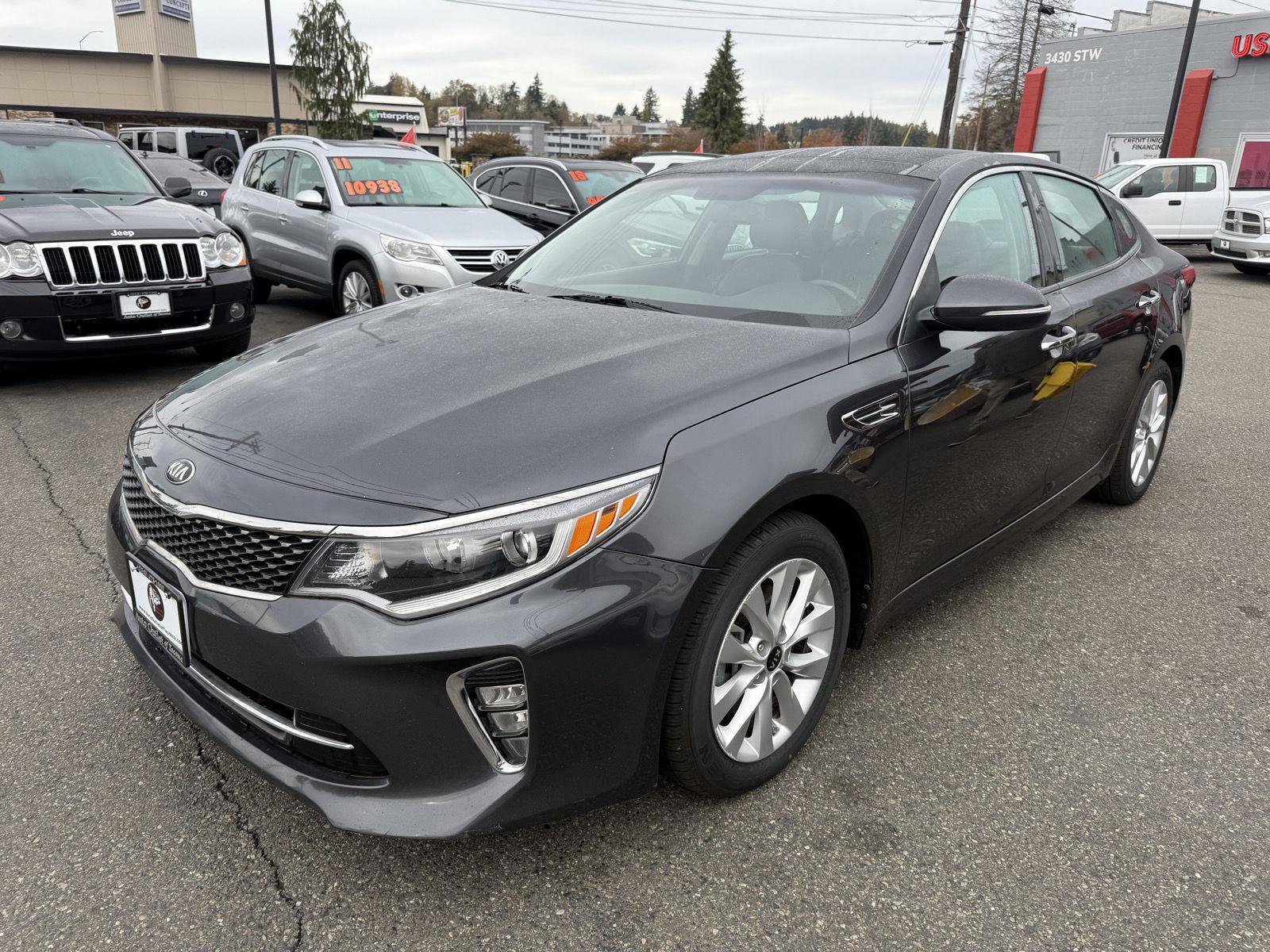 Used 2018 Kia Optima S w/ Panoramic Sunroof Package