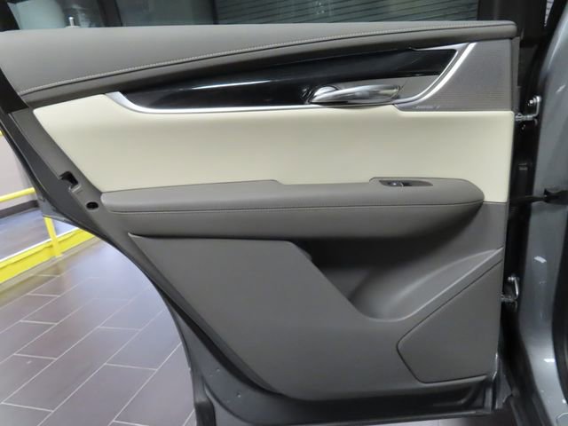 Certified 2024 Cadillac XT6 Premium Luxury w/ Technology Package FWD image 11