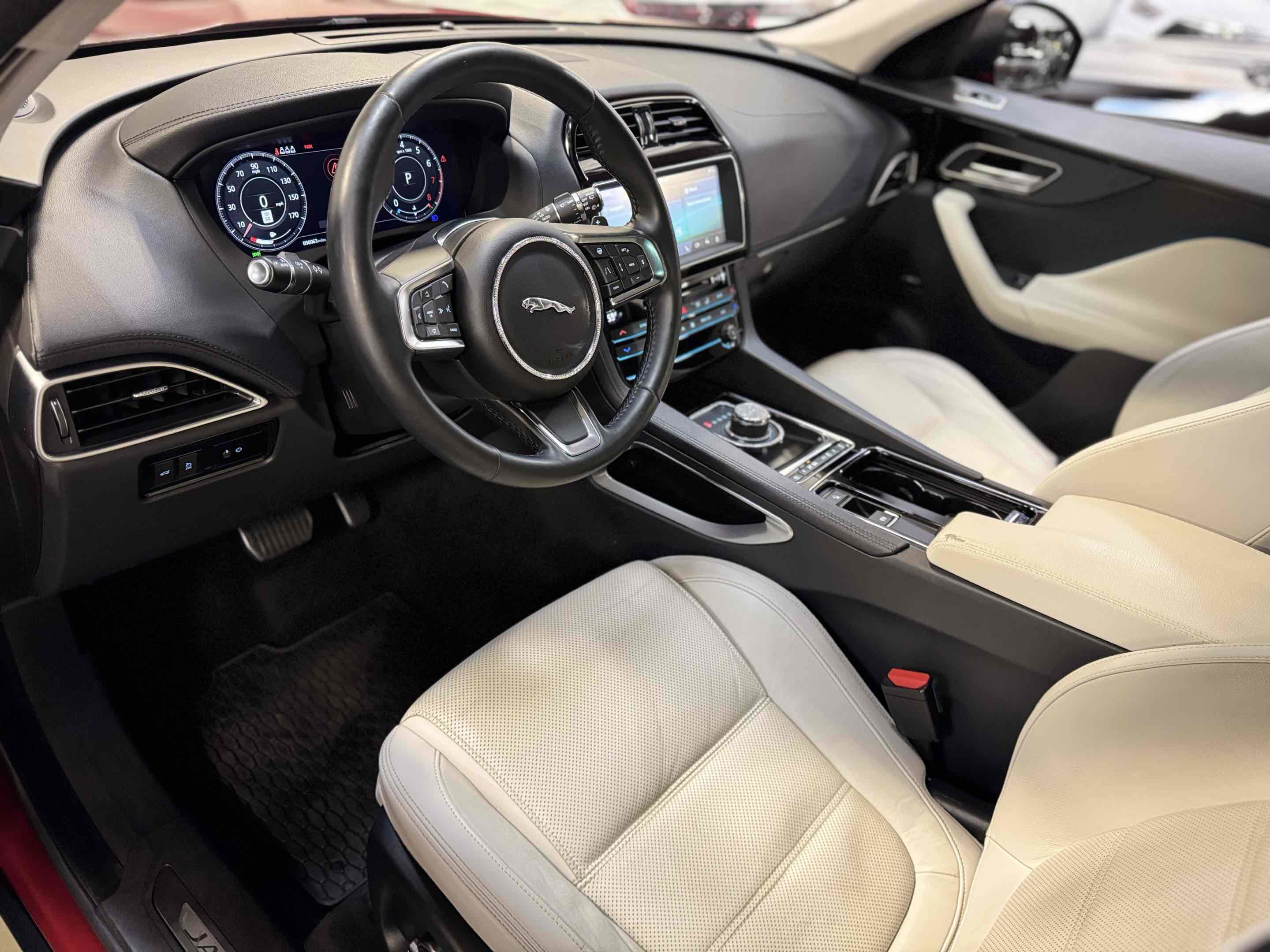 Used 2019 Jaguar F-PACE Prestige image 65