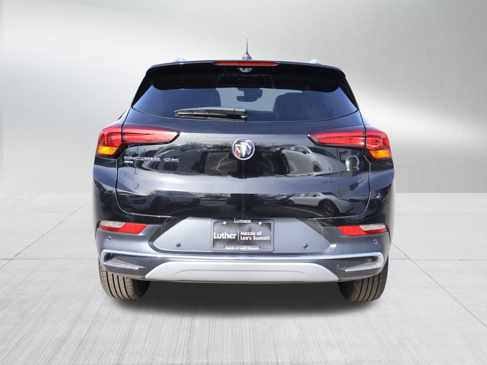Used 2022 Buick Encore GX Essence w/ Advanced Technology Package image 6