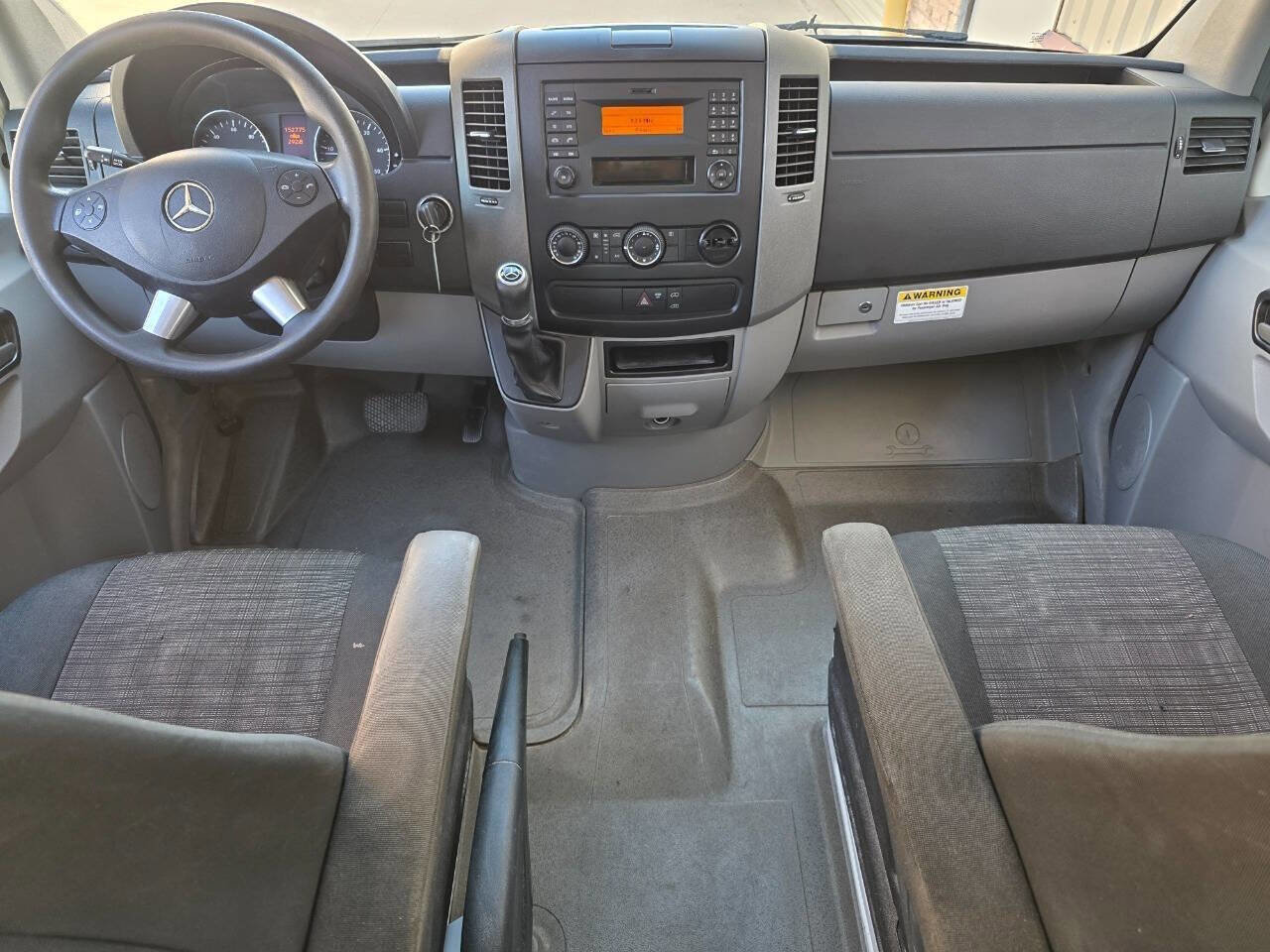 Used 2016 Mercedes-Benz Sprinter 2500 image 10