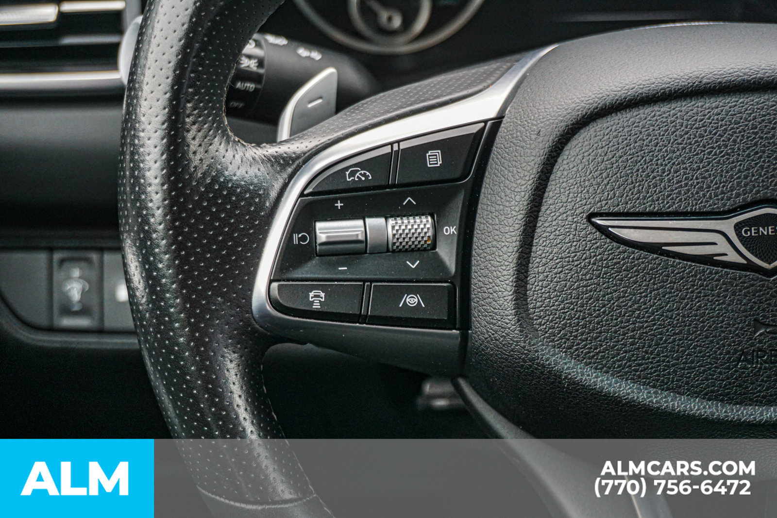 Used 2025 Genesis G70 2.5T RWD image 29