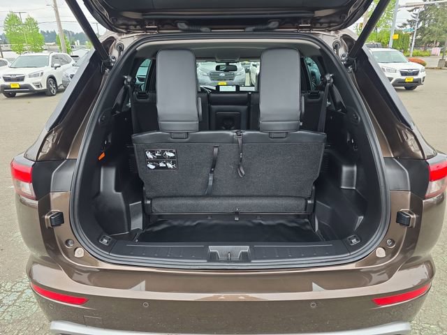 Used 2023 Mitsubishi Outlander SEL AWD/4WD image 13