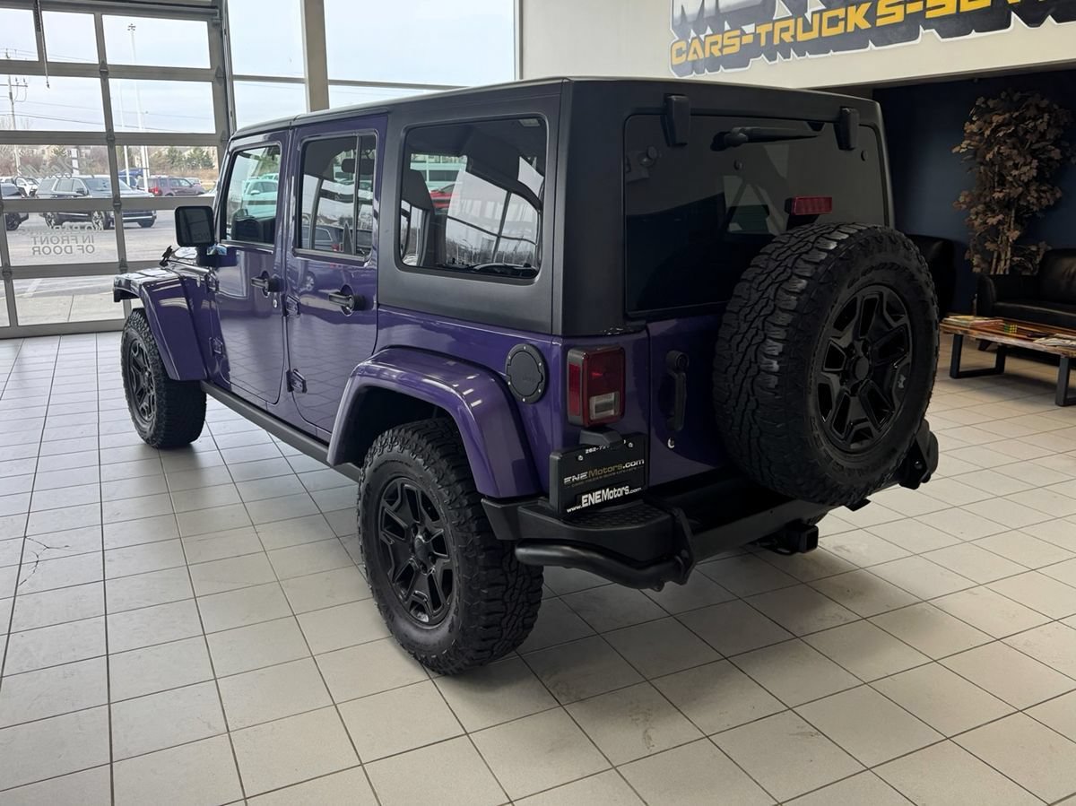 Used 2016 Jeep Wrangler Unlimited Sahara AWD/4WD image 2