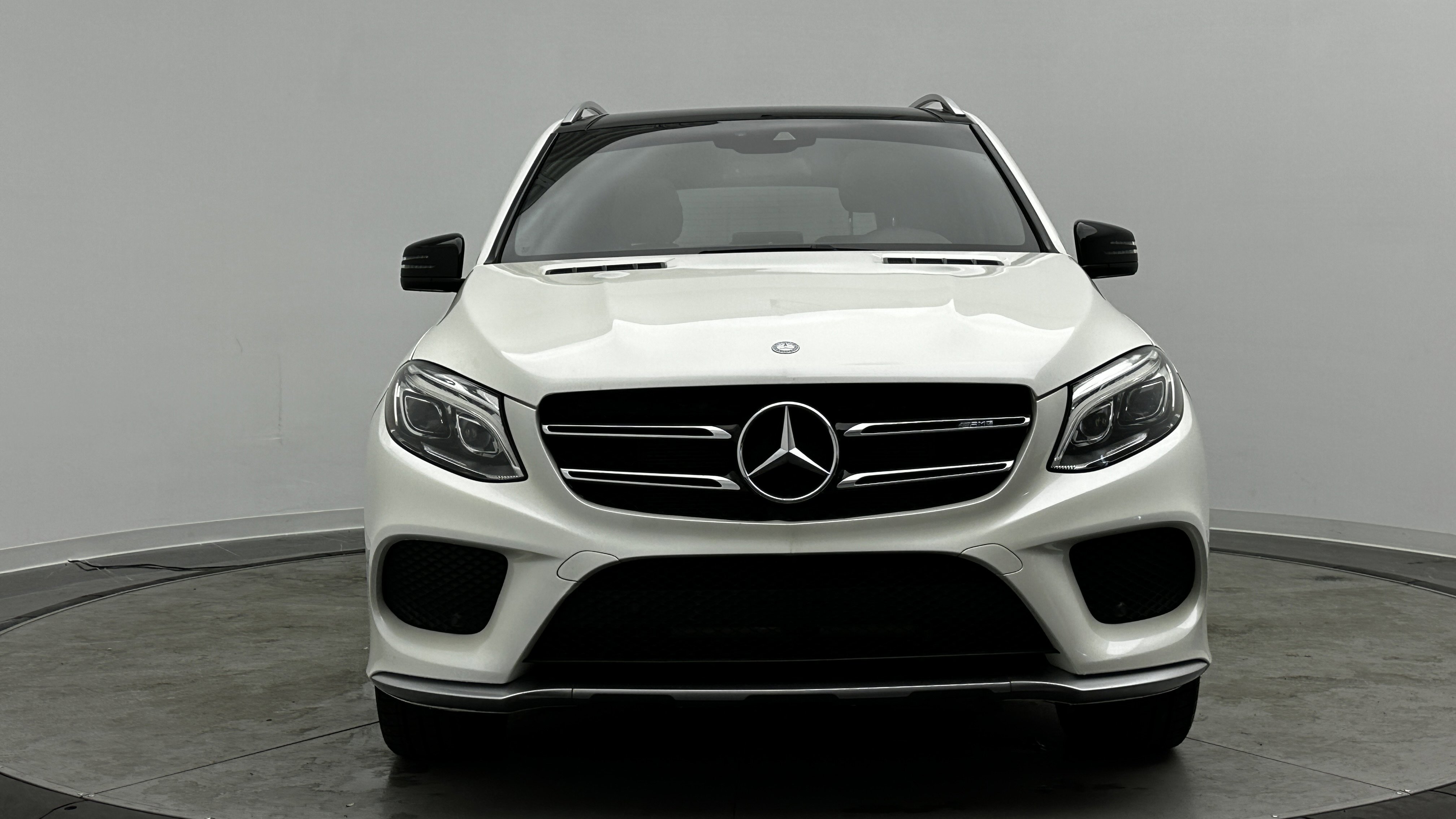 Used 2017 Mercedes-Benz GLE 43 AMG 4MATIC image 2