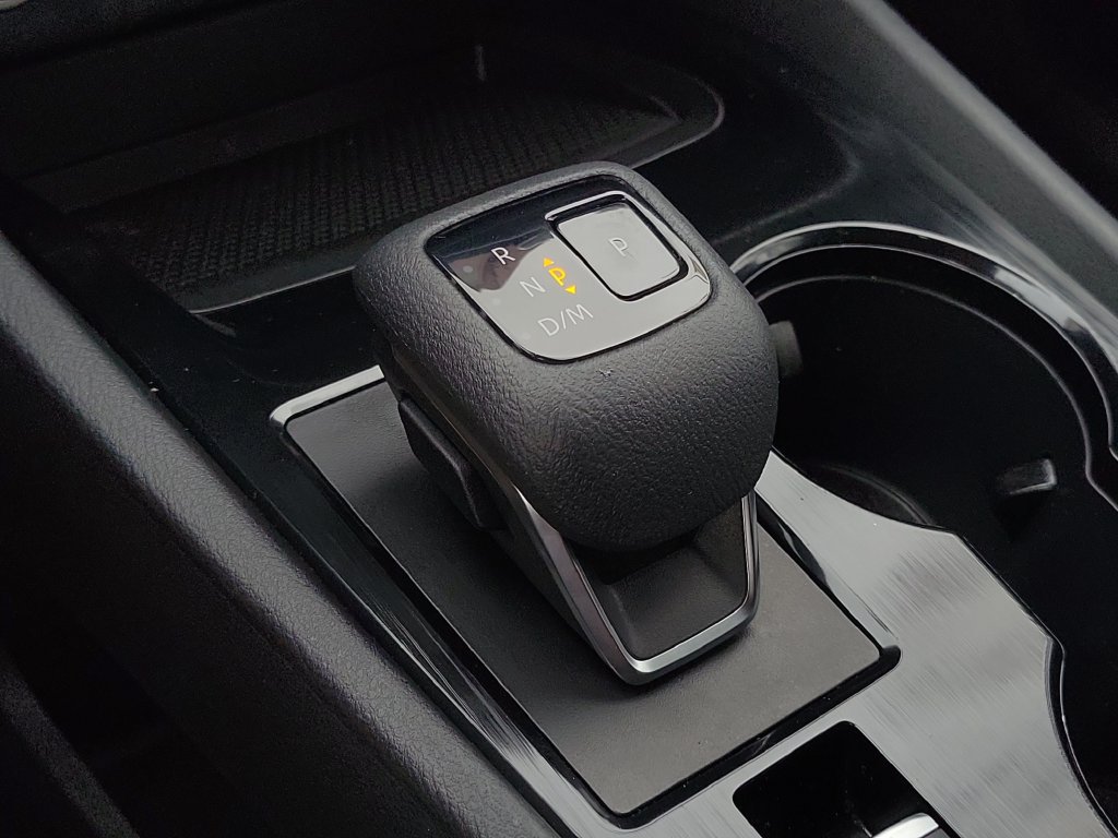 Certified 2023 Nissan Rogue SV FWD image 30