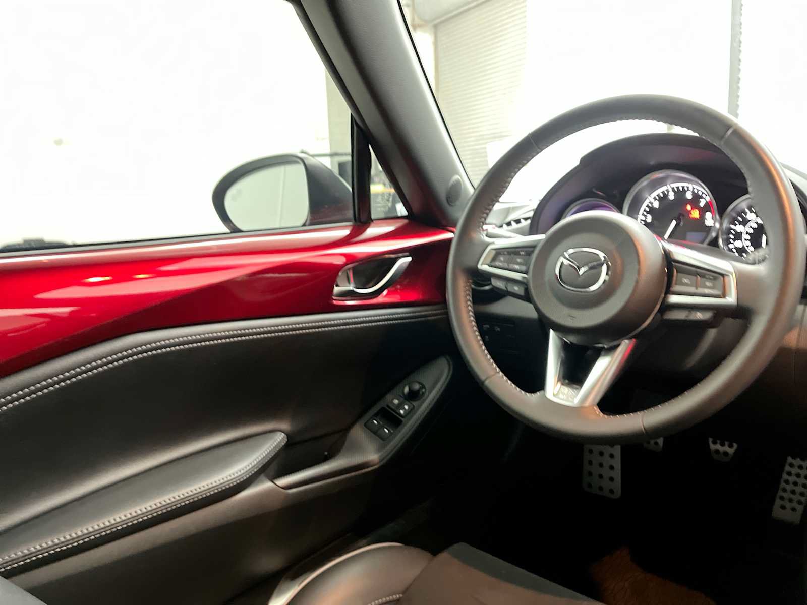 Used 2024 MAZDA MX-5 Miata RF Club w/ Interior Package RWD image 15