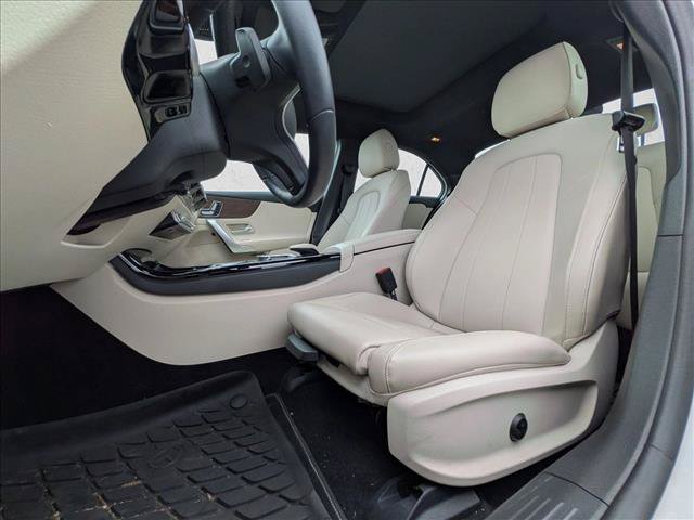 Used 2022 Mercedes-Benz A 220 image 13