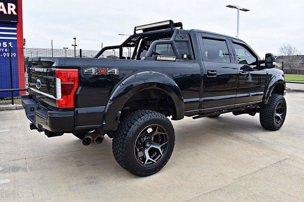Used 2019 Ford F250 Lariat w/ Lariat Ultimate Package AWD/4WD image 5