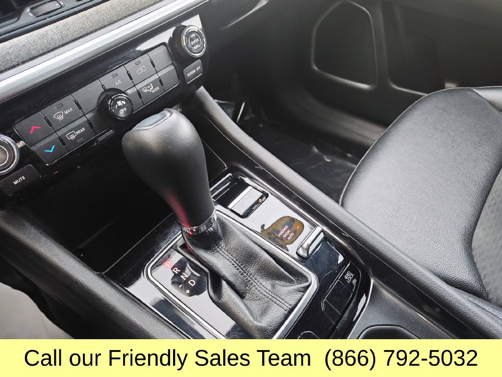 Used 2024 Jeep Compass Latitude AWD/4WD image 23