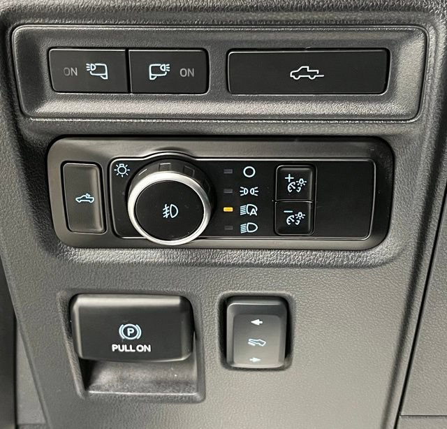Used 2023 Ford F150 Lariat w/ Equipment Group 502A High AWD/4WD image 32