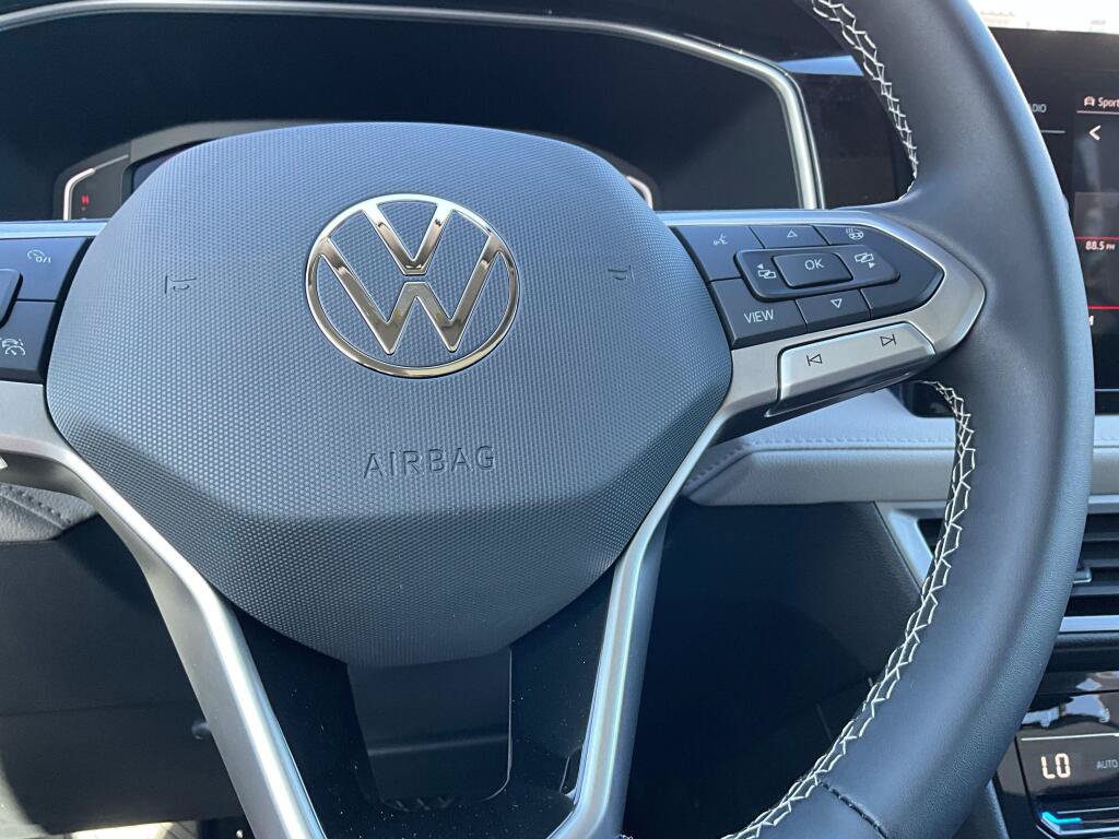 New 2026 Volkswagen Taos SEL AWD/4WD image 21