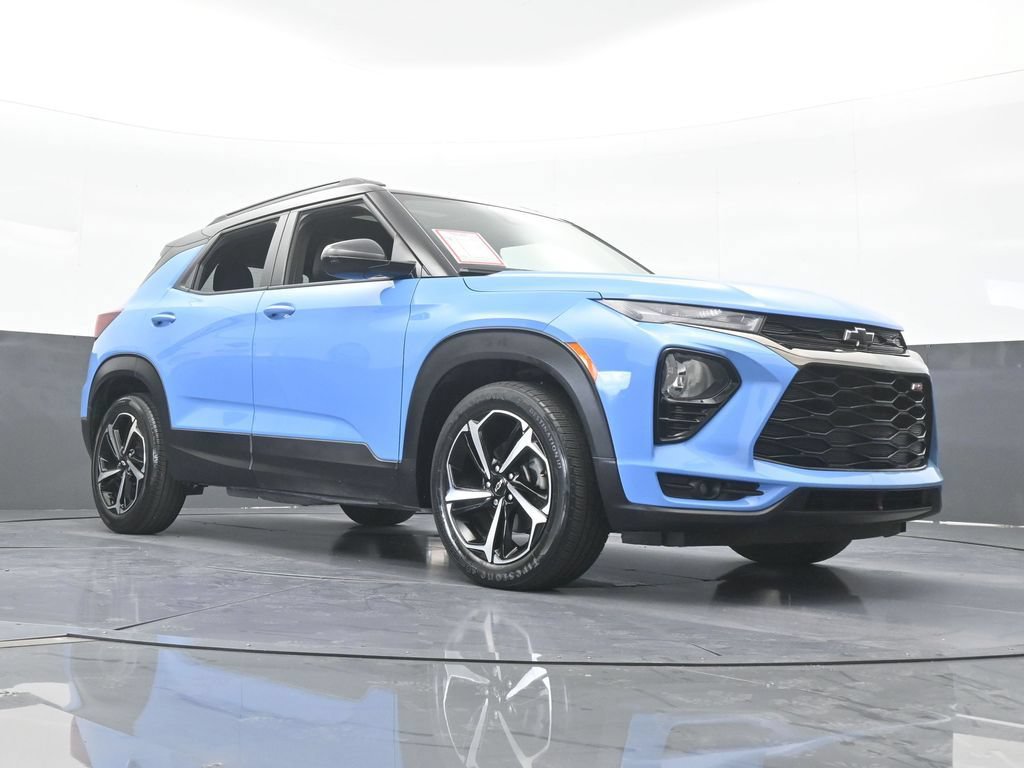 Used 2023 Chevrolet TrailBlazer RS w/ Sun and Liftgate Package FWD image 62