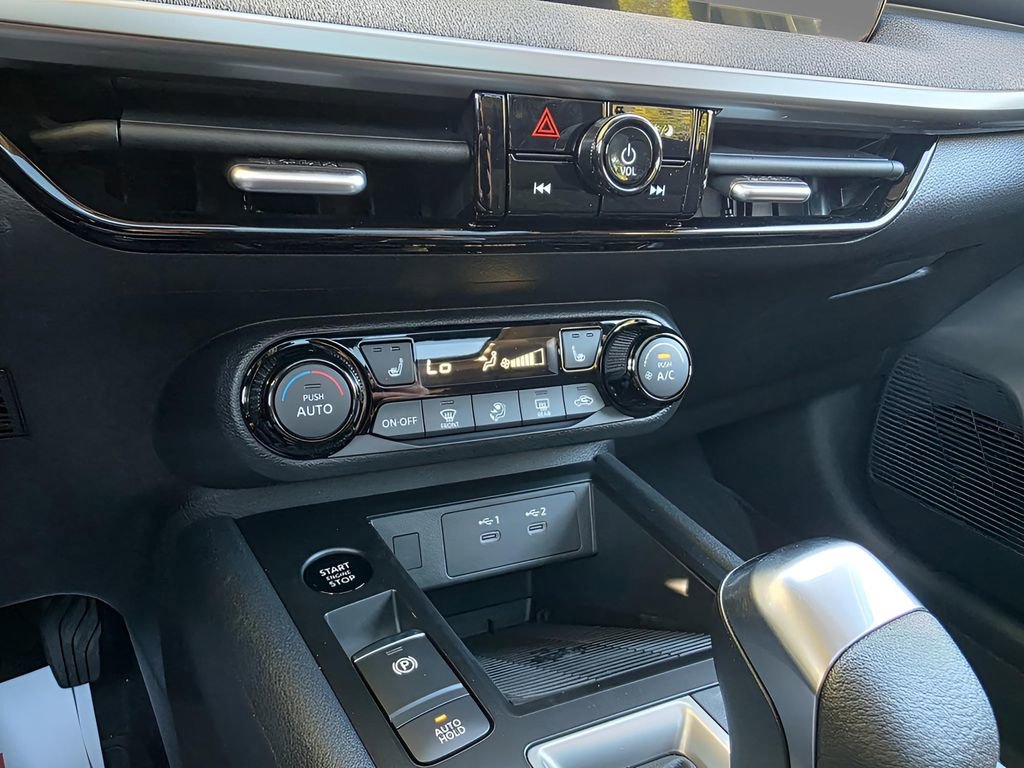 New 2026 Nissan Kicks SV w/ SV Premium Package AWD/4WD image 22