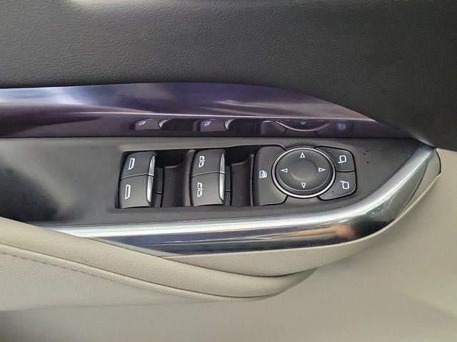 Certified 2022 Cadillac XT4 Luxury FWD image 17