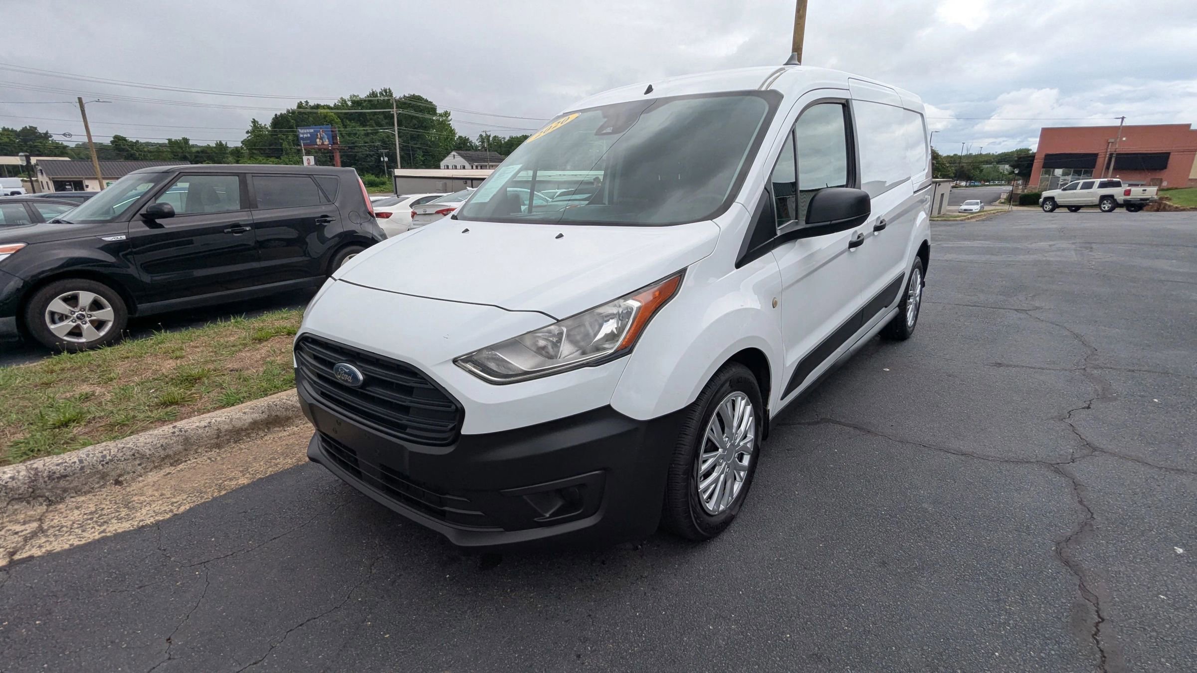 Used 2020 Ford Transit Connect XL FWD image 3
