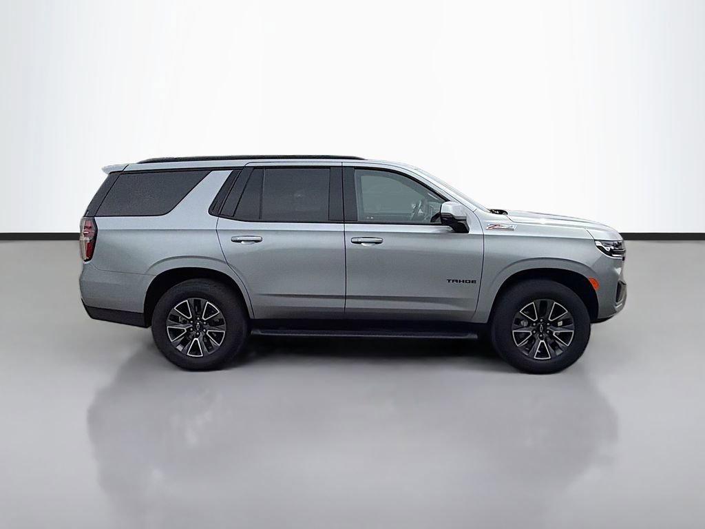 Used 2024 Chevrolet Tahoe Z71 w/ Luxury Package AWD/4WD image 4