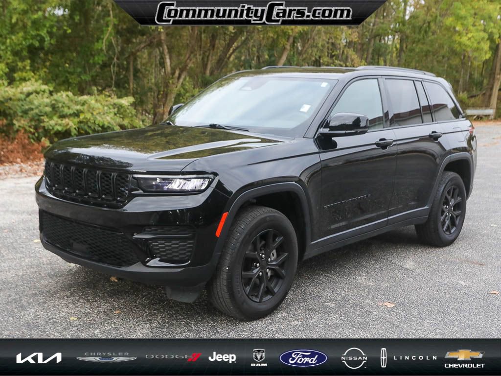 Used 2024 Jeep Grand Cherokee Altitude