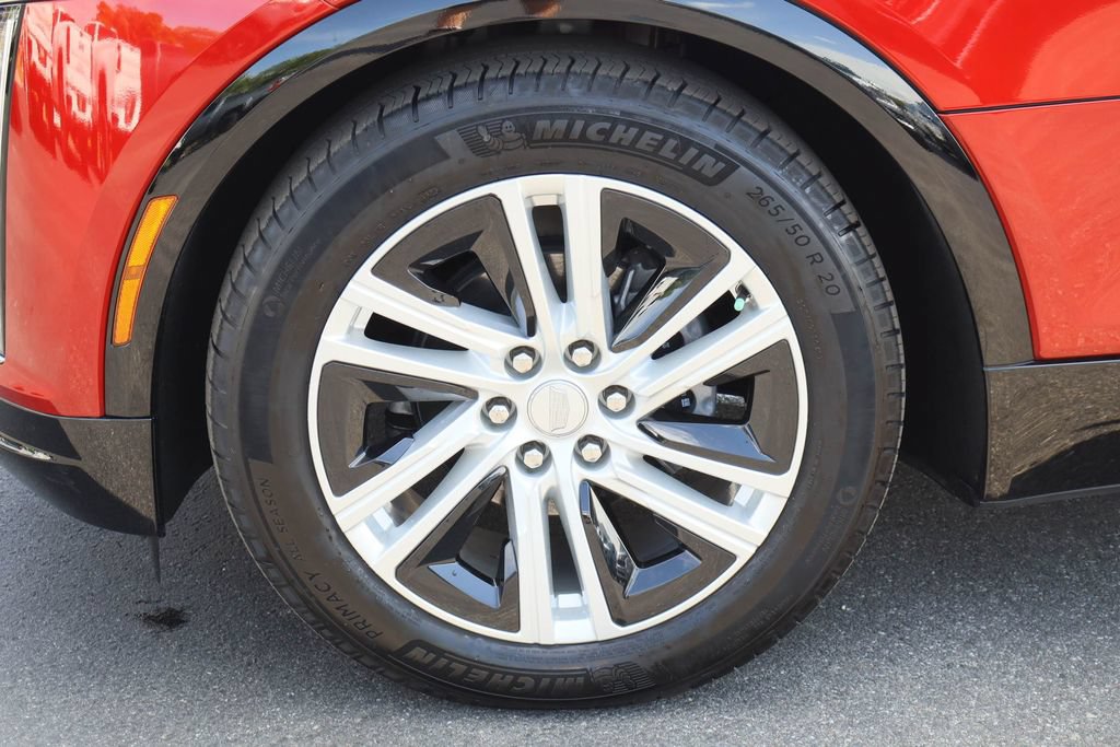 Certified 2024 Cadillac Lyriq Tech AWD/4WD image 33