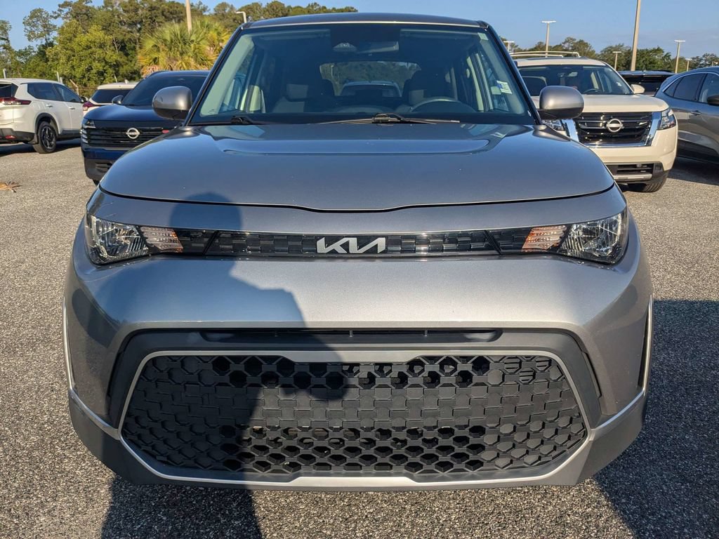 Used 2023 Kia Soul LX w/ Option Group 015 FWD image 9