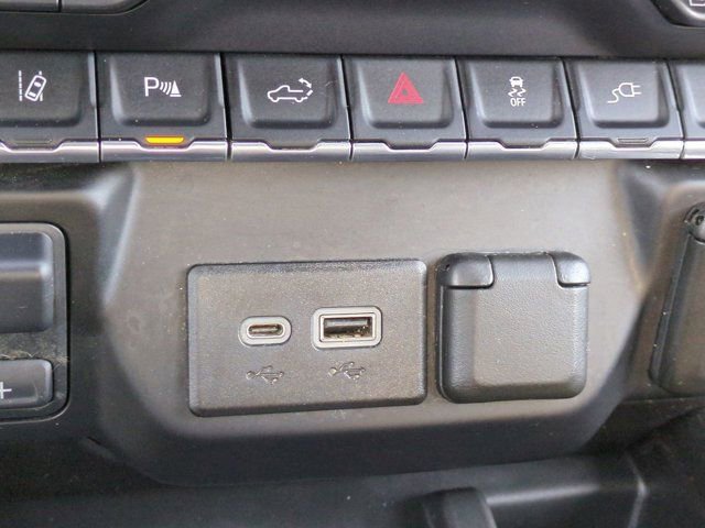 Used 2020 Chevrolet Silverado 2500 LTZ w/ LTZ Premium Package image 18