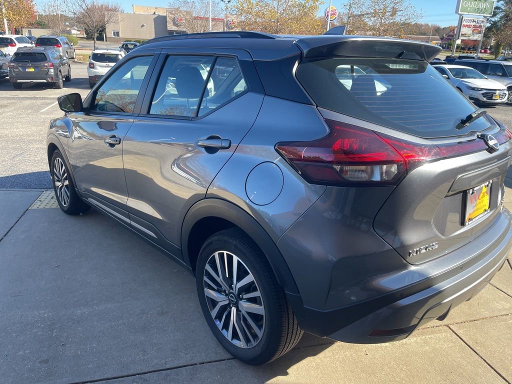 Used 2024 Nissan Kicks SR image 6