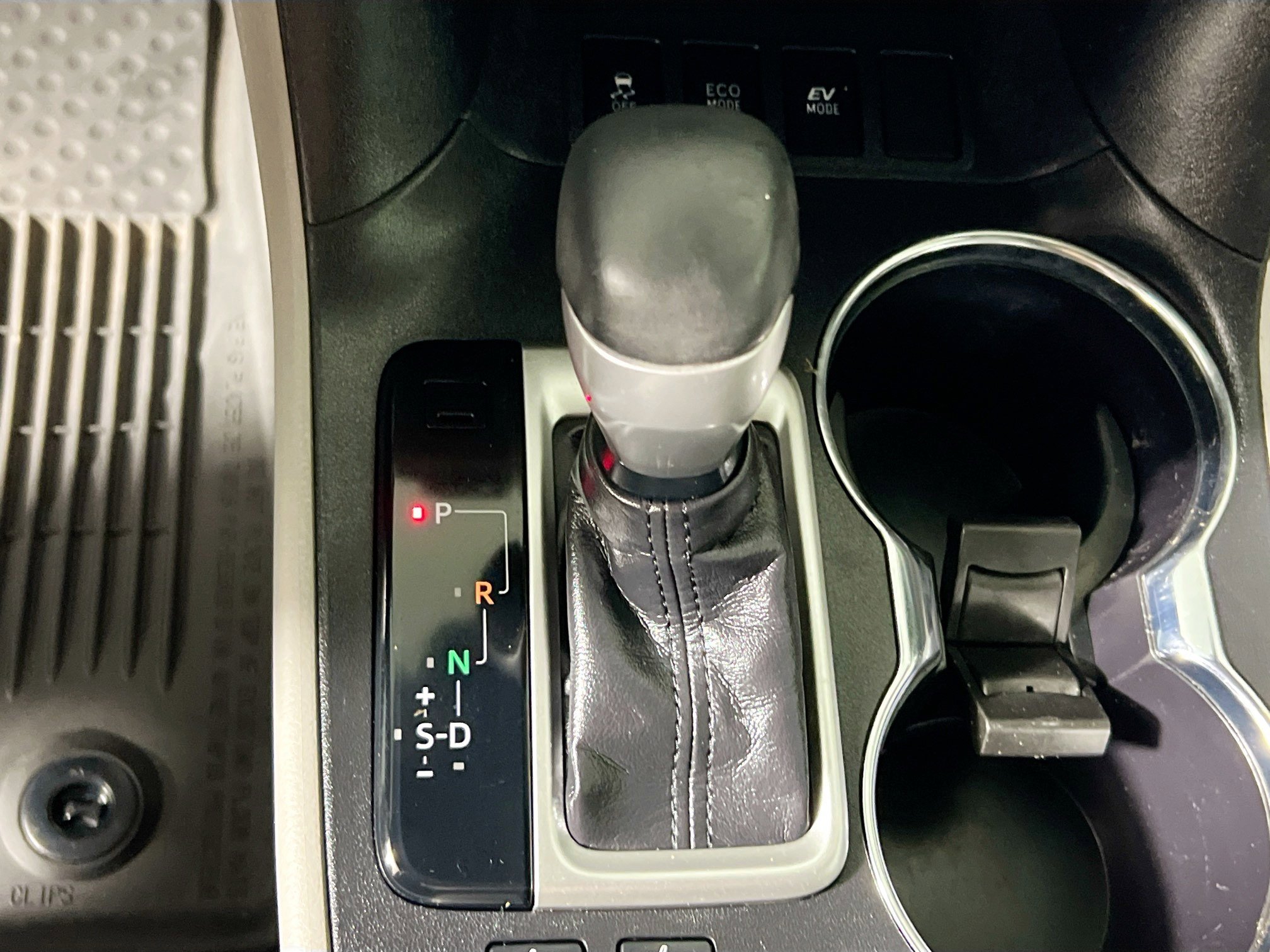 Used 2019 Toyota Highlander XLE image 25