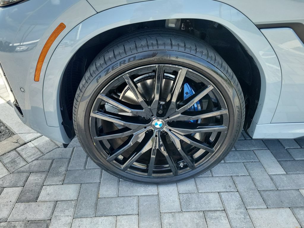 Used 2025 BMW X6 xDrive40i w/ Executive Package AWD/4WD image 13