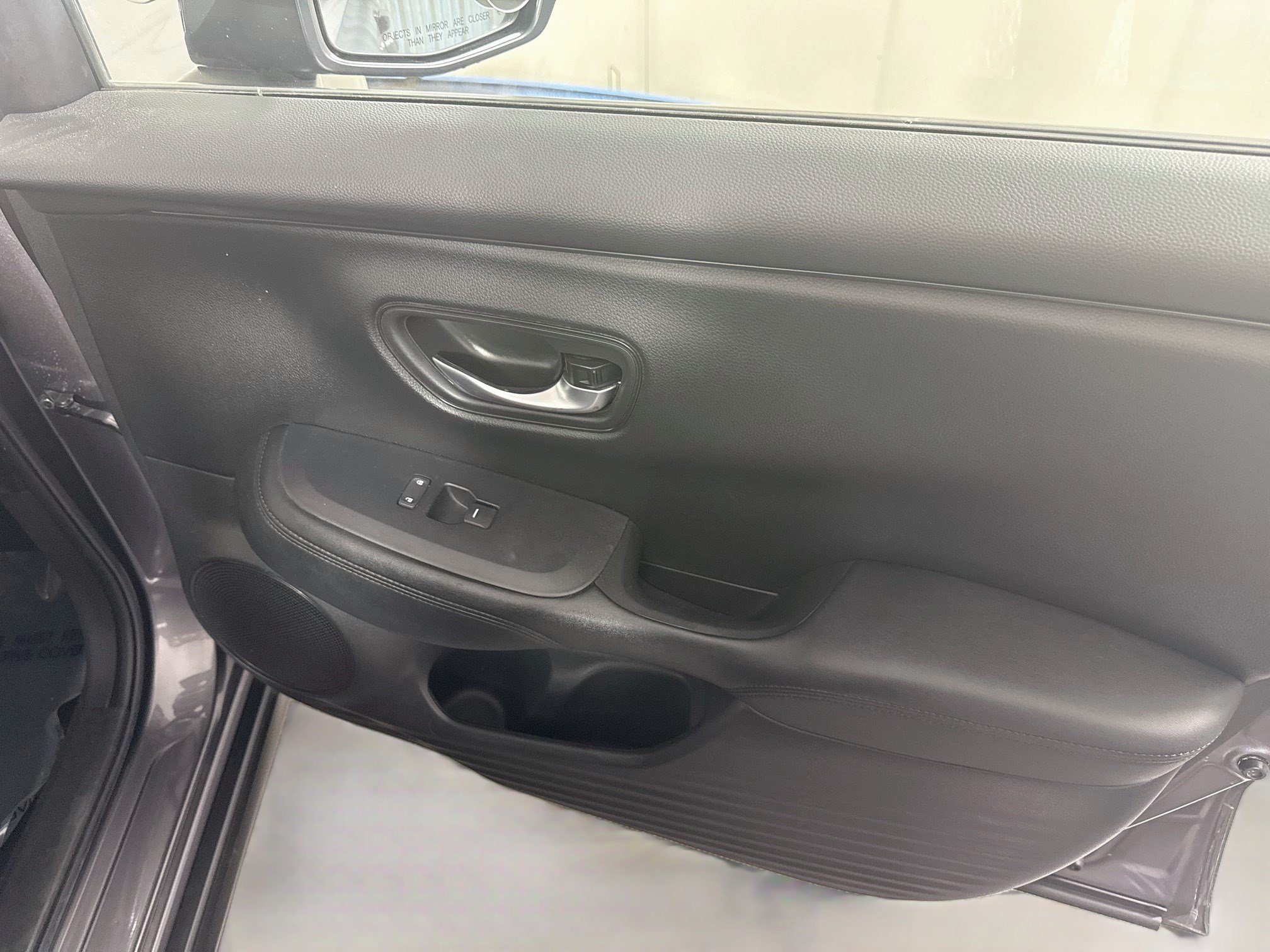 Used 2024 Honda HR-V LX image 31