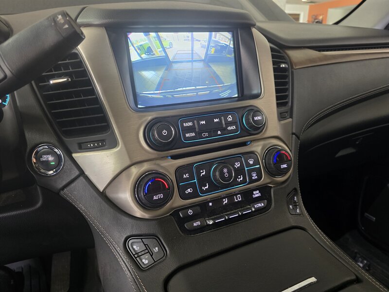 Used 2019 GMC Yukon Denali w/ Denali Ultimate Package AWD/4WD image 32