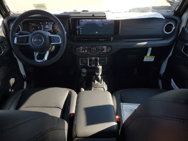 New 2026 Jeep Wrangler Unlimited Sahara AWD/4WD image 15
