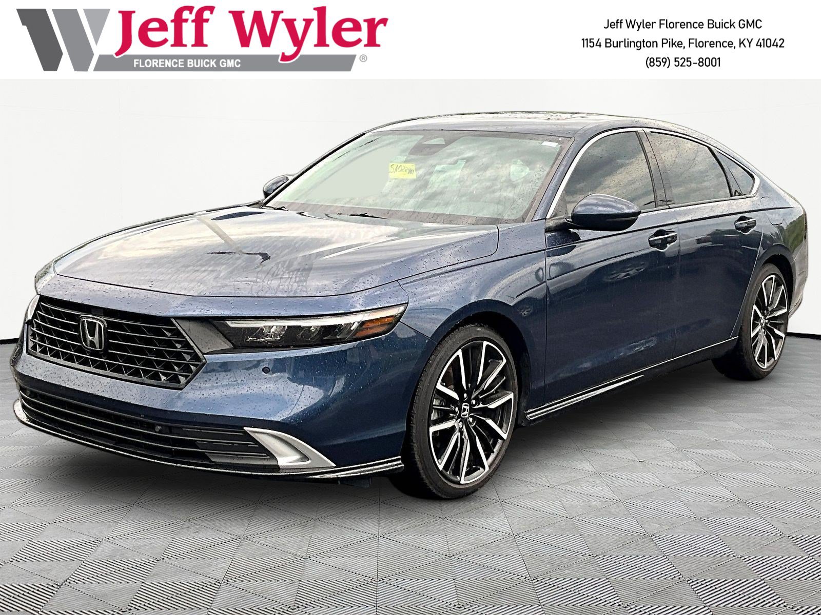 Used 2025 Honda Accord Touring image 1